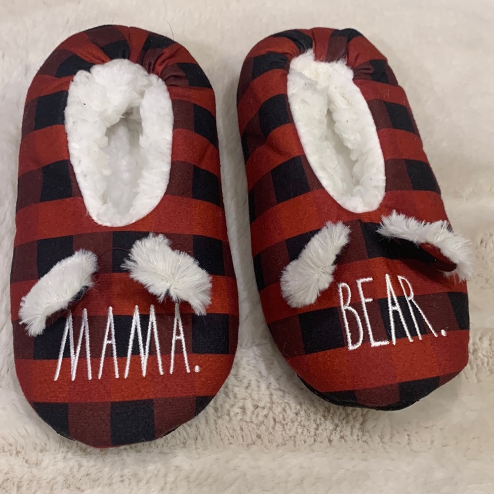 NWOB ox mama bear slippers